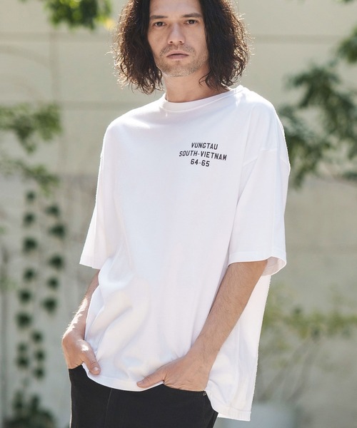 CAMBIO(カンビオ)の「mt8951- ビッグシルエットプリントTシャツ(Vietjan)(Tシャツ/カットソー・メンズ・グレー/ホワイト/ピンク・S/M/L/XL)」の4枚目の写真
