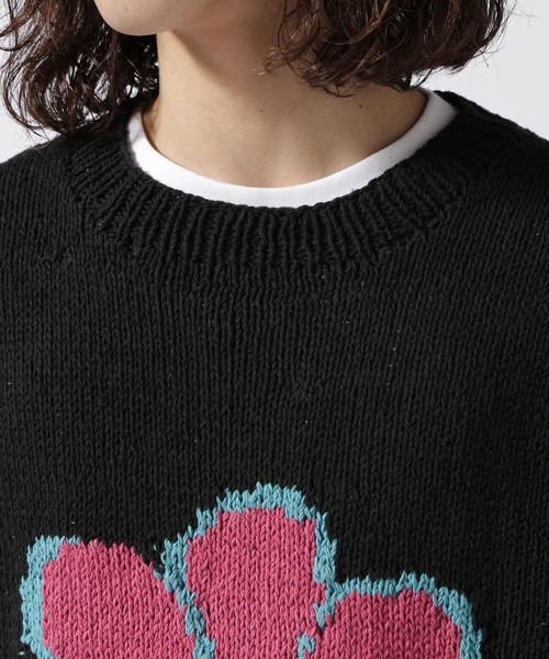 niche.(ニッチ)の「MacMahon Knitting Mills /マクマホンニッティングミルズ 別注BlackFlowerVest(ニット/セーター・メンズ・ピンク・F)」の6枚目の写真