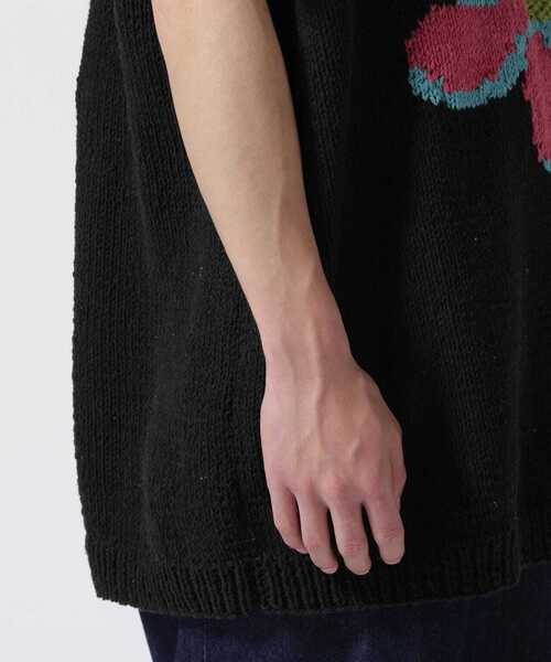 niche.(ニッチ)の「MacMahon Knitting Mills /マクマホンニッティングミルズ 別注BlackFlowerVest(ニット/セーター・メンズ・ピンク・F)」の8枚目の写真
