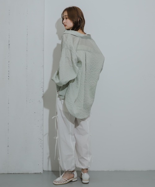 SENSE OF PLACE by URBAN RESEARCH(センスオブプレイスバイアーバンリサーチ)の「シアーストライプシャツ(シャツ/ブラウス・レディース・ブルー系その他/イエロー系その他/グレー系その他/グリーン系その他・ONE)」の22枚目の写真