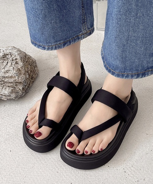Miniministore(ミニミニストア)の「トングサンダル 厚底 ビーチサンダル 夏(サンダル・レディース・カーキ/ブラック・23.5cm/24.0cm/25.0cm/24.5cm/23.0cm/22.5cm)」の1枚目の写真