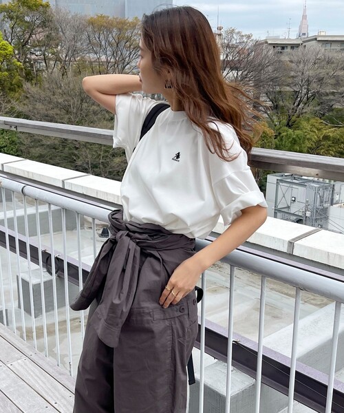 fredy emue(フレディエミュ)の「【GEVACO/ゲバコ】バックプリントオーバーサイズTシャツ(Tシャツ/カットソー・レディース・ブラック/オフホワイト/ネイビー・38)」の4枚目の写真