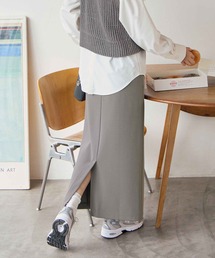 バックスリットナロースカート
