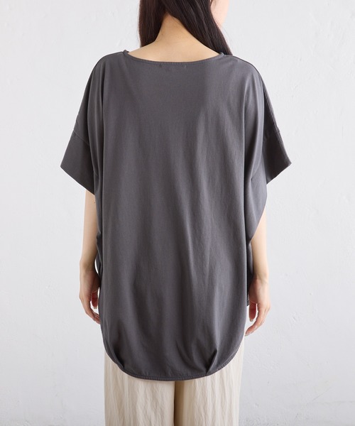 PUAL CE CIN(ピュアルセシン)の「汗に負けない!裾ラウンドチュニックTシャツ(Tシャツ/カットソー・レディース・ベージュ/レッド系/スミクロ・FREE)」の20枚目の写真