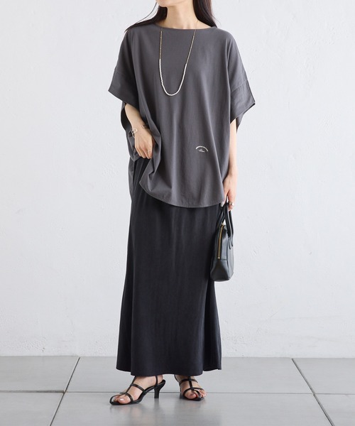 PUAL CE CIN(ピュアルセシン)の「汗に負けない!裾ラウンドチュニックTシャツ(Tシャツ/カットソー・レディース・ベージュ/レッド系/スミクロ・FREE)」の14枚目の写真