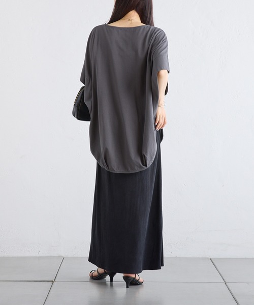 PUAL CE CIN(ピュアルセシン)の「汗に負けない!裾ラウンドチュニックTシャツ(Tシャツ/カットソー・レディース・ベージュ/レッド系/スミクロ・FREE)」の17枚目の写真