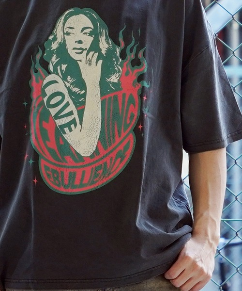 1111clothing(ワンフォークロージング)の「【unisex】ダメージ加工 ガールプリント ピグメントTシャツ / 綿100% イラスト Tシャツ メンズ レディース(Tシャツ/カットソー・メンズ・レッド/ブラック系1/カーキ/ブラック系2・M/L)」の13枚目の写真