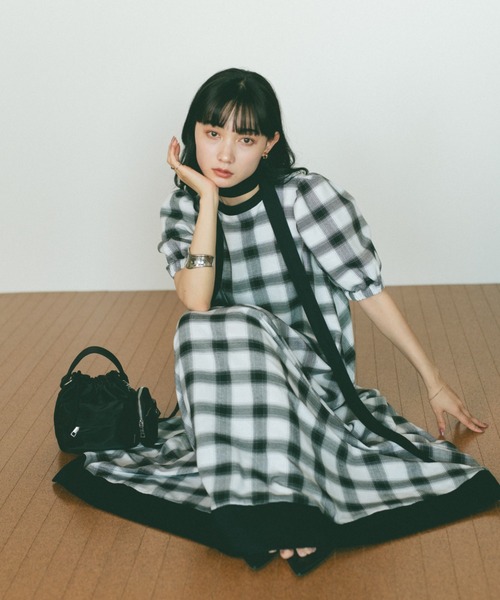 イデアルーチェ⭐︎パフワンピース イデアルーチェ パフスリーブワンピース(付属品ボタンあり