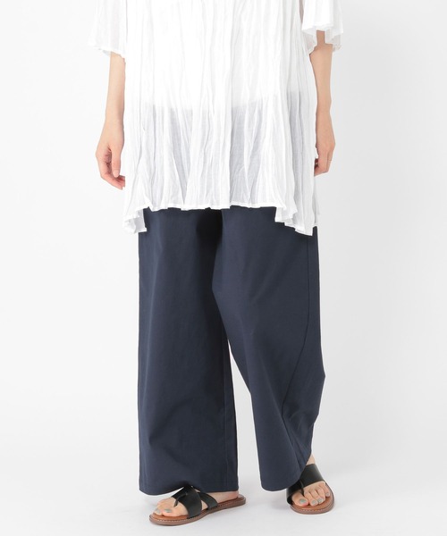 studio CLIP（スタディオクリップ）の「【接触冷感/ストレッチ】コットンリネンひんやりタックワイドパンツ[プチ・プラスサイズあり]（その他パンツ・レディース・ネイビー/モカ/イエロー・LARGE/MEDIUM/ﾌﾘｰ(L)/PF）」の10枚目の写真