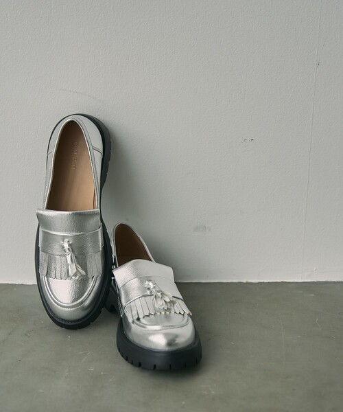 coen（コーエン）の「タッセルローファー（ローファー・レディース・シルバー/ブラック・24.5cm/23.5cm）」の11枚目の写真