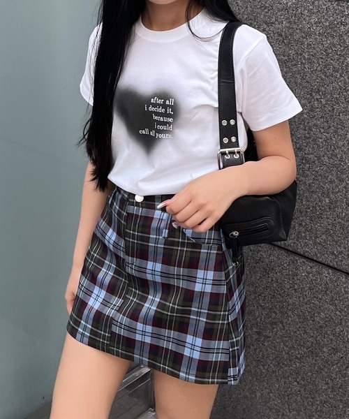 fiere(フィエール)の「ハートタイト半袖Tシャツ(Tシャツ/カットソー・レディース・ホワイト・X-SMALL)」の1枚目の写真