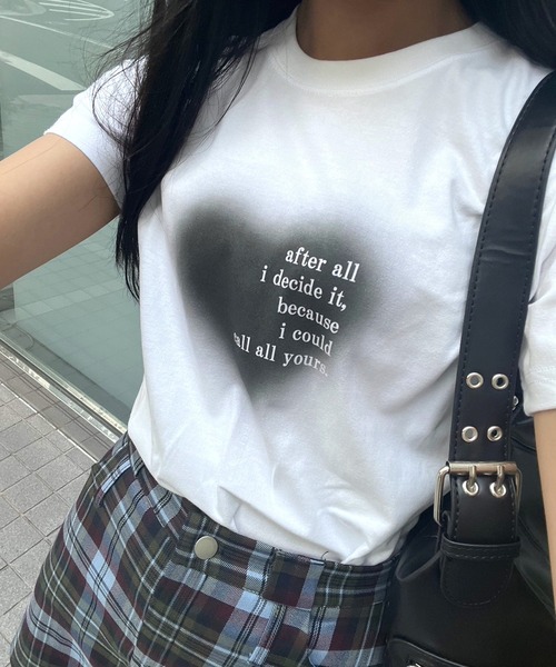 fiere(フィエール)の「ハートタイト半袖Tシャツ(Tシャツ/カットソー・レディース・ホワイト・X-SMALL)」の2枚目の写真