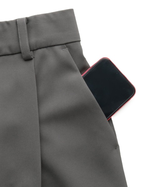 RUIRUE BOUTIQUE（ルイルエブティック）の「オケージョンドレス 結婚式 ｜ ボリュームスリーブペプラムトップス＆ テーパードパンツ セットアップ ｜ パーティードレス ワンピース ドレス フォーマル オケージョン お呼ばれ 美脚効果（パンツドレス・レディース・チャコール/ブラック系その他/ブラック/ネイビー系・S/M/L/LL）」の20枚目の写真