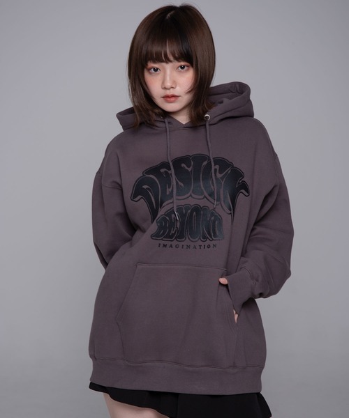 MAHAGRID(マハグリッド)の「『mahagrid/マハグリッド』BEYOND HOODIE/ビヨンドデザイン プルオーバーパーカー(パーカー・レディース・ブラウン/ライトグレー・M/L)」の4枚目の写真