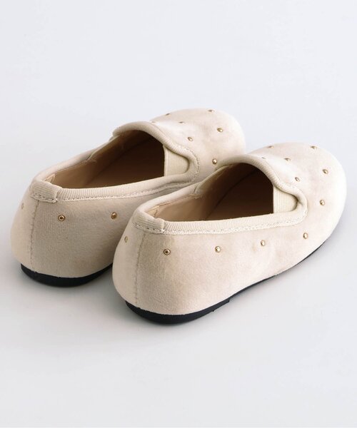 apres les cours（アプレレクール）の「リベットオペラシューズ（パンプス・キッズ・ベージュ/ブラック・19/18/17/16/15 ）」の9枚目の写真