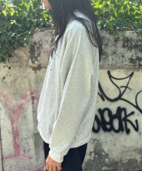 MGV(エムジーヴィー)の「フロントロゴルーズロングTシャツ(Tシャツ/カットソー・レディース・グレー/アイボリー/ネイビー/グリーン・MEDIUM/LARGE/X-LARGE)」の11枚目の写真