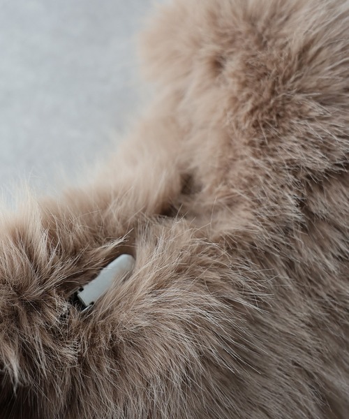 BLUEEAST（ブルーイースト）の「ハートチェーンファーバッグ（ショルダーバッグ・レディース・ブラック/ブラウン/ベージュ・FREE）」の15枚目の写真