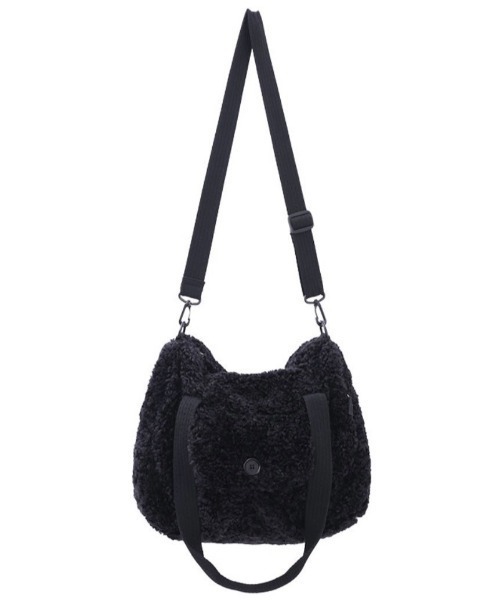 FANCY CLUB（ファンシークラブ）の「韓国ブランド NASTY FANCY CLUB ナスティーファンシークラブ FLUFFY SNAP BOSTON BAG スナップボストンバッグ 大容量バッグ ショルダーバッグ 肩掛けバッグ クロスバッグ 韓国ファッション 韓国ストリート ストリートファッション（ショルダーバッグ・レディース・ブラック・ONE SIZE）」の8枚目の写真