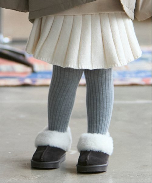 petit main(プティマイン)の「ウール混リブタイツ(タイツ/ストッキング・キッズ・エンジ/オフホワイト/トップグレー/ブラック・90cm/100cm/110cm/120cm/130cm)」の3枚目の写真