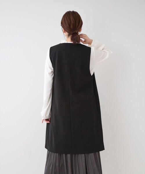 SHOO・LA・RUE（シューラルー）の「【洗える/S-3L/セットアップ可】セレモニーや通勤にも カットジョーゼット ジレ（ベスト・レディース・ブラック/ネイビー/ナチュラル・04/03/02/01/05）」の15枚目の写真