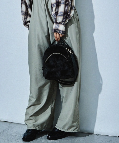【セール】【HUNDRED】フェイクファー2WAYリュック ショルダーバッグ ハンドバッグ レディース きれいめ バッグパック（ショルダーバッグ）｜HUNDRED（ハンドレッド）
