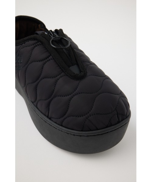 MOUSSY（マウジー）の「SUBU FRONT ZIP QUILTED スリッポン（スリッポン・レディース・ブラック・SMALL/MEDIUM）」の14枚目の写真