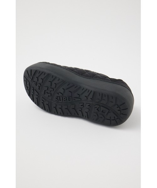 MOUSSY（マウジー）の「SUBU FRONT ZIP QUILTED スリッポン（スリッポン・レディース・ブラック・SMALL/MEDIUM）」の6枚目の写真