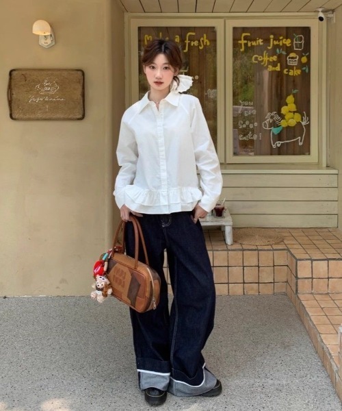 Achic(アシック)の「フリルティアードヘムシャツブラウス(シャツ/ブラウス・レディース・ホワイト/ホワイト系その他・M)」の6枚目の写真