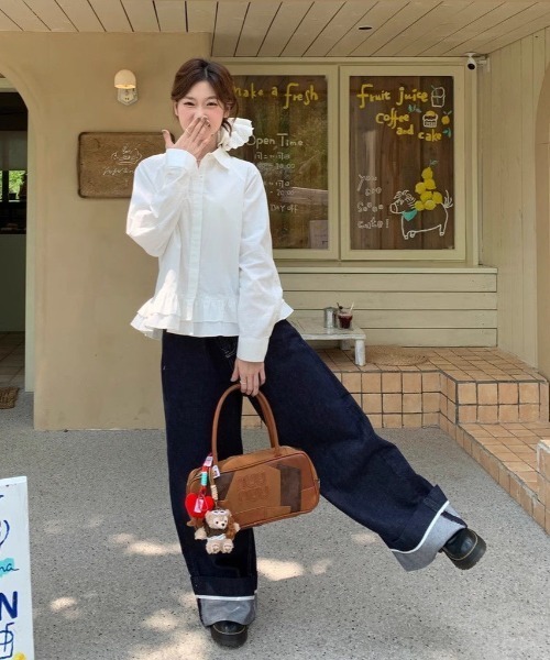Achic(アシック)の「フリルティアードヘムシャツブラウス(シャツ/ブラウス・レディース・ホワイト/ホワイト系その他・M)」の7枚目の写真