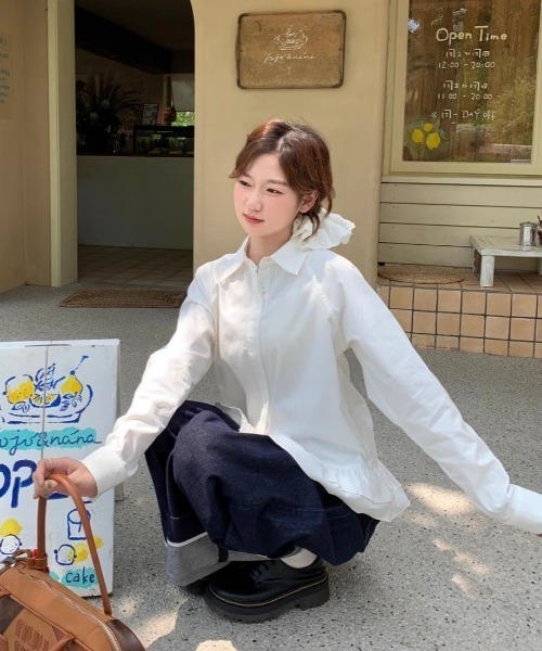 Achic(アシック)の「フリルティアードヘムシャツブラウス(シャツ/ブラウス・レディース・ホワイト/ホワイト系その他・M)」の12枚目の写真