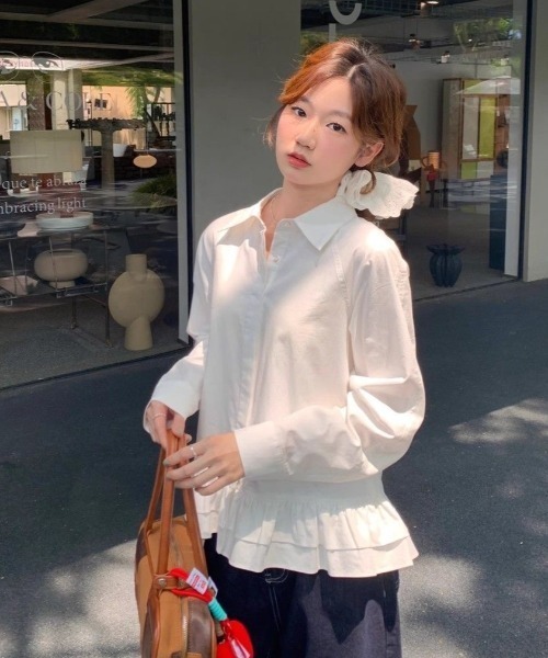 Achic(アシック)の「フリルティアードヘムシャツブラウス(シャツ/ブラウス・レディース・ホワイト/ホワイト系その他・M)」の13枚目の写真