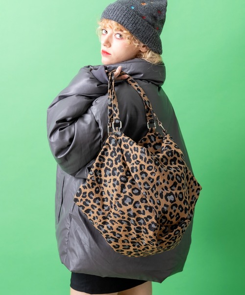 an meets zakka(アンミツザッカ)の「an meets zakka ビッグ2WAYバッグ(ショルダーバッグ・レディース・ホワイト/ベージュ/チェック/ゼブラ・ONESIZE)」の3枚目の写真