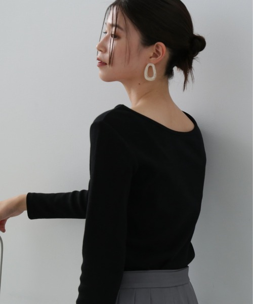 N.(N. Natural Beauty Basic)(エヌエヌナチュラルビューティーベーシック)の「◆テレコボートネックカットソー(Tシャツ/カットソー・レディース・ブラック/オフホワイト/ベージュ・MEDIUM)」の10枚目の写真