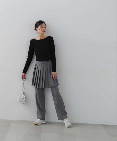 N.(N. Natural Beauty Basic)(エヌエヌナチュラルビューティーベーシック)の「◆テレコボートネックカットソー(Tシャツ/カットソー・レディース・ブラック/オフホワイト/ベージュ・MEDIUM)」の12枚目の写真