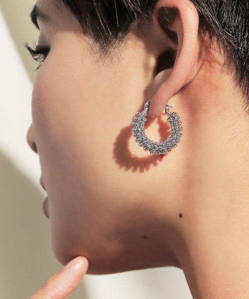 voov(ブーブ)の「メタルビーズ つぶつぶ フープピアス キャッチレス(ピアス(両耳用)・レディース・ゴールド/シルバー・フリー)」の11枚目の写真
