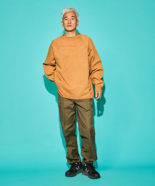 WALLA WALLA SPORT（ワラワラスポーツ）の「PIGMENT DYE 13oz CREW / ピグメント ダイ 13オンス クルー（スウェット・メンズ・ピンク/パープル/グリーン系その他/ブラック系その他/黄土色系/ダークインディゴブルー・X-LARGE/LARGE/MEDIUM）」の17枚目の写真