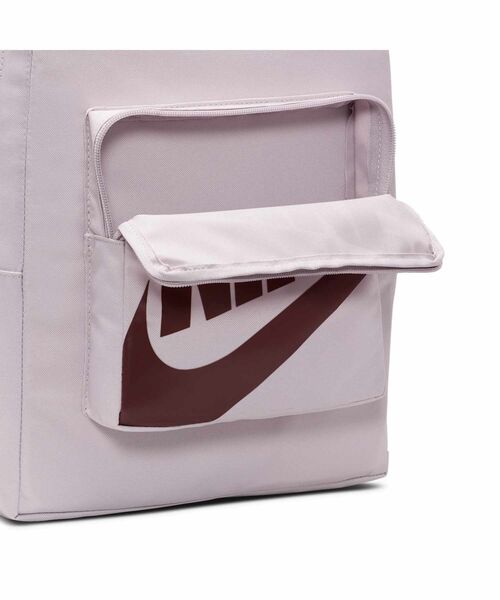 NIKE(ナイキ)の「ナイキ クラシック キッズバックパック (16L) / Nike Classic Kids' Backpack (16L) BA5928-019 Platinum Violet(バックパック/リュック・キッズ・パープル系その他・ONE SIZE)」の8枚目の写真