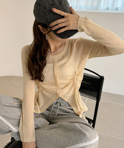 Ada.（エイダ）の「【春のレイヤードに最適】フロントスリット ドロストデザイン 長袖シアートップス（Tシャツ/カットソー・レディース・ホワイト/ブラック/ベージュ/ピンク/グレー/ライトブルー・M/L）」の13枚目の写真