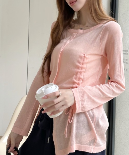 Ada.(エイダ)の「【春のレイヤードに最適】フロントスリット ドロストデザイン 長袖シアートップス(Tシャツ/カットソー・レディース・ホワイト/ブラック/ベージュ/ピンク/グレー/ライトブルー・M/L)」の11枚目の写真