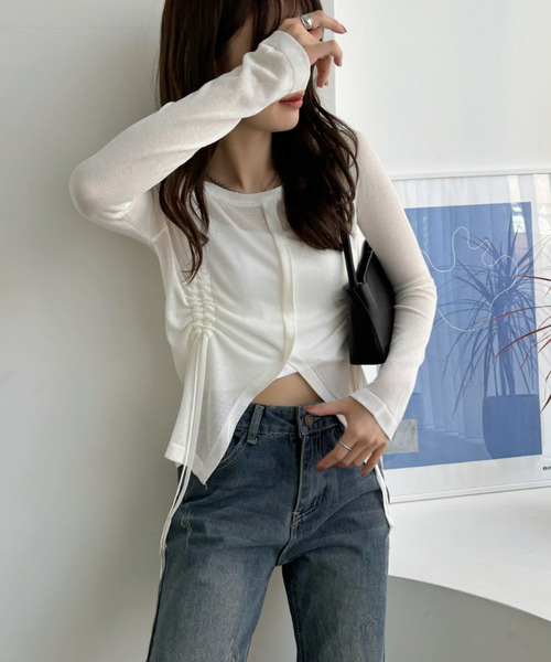 Ada.（エイダ）の「【春のレイヤードに最適】フロントスリット ドロストデザイン 長袖シアートップス（Tシャツ/カットソー・レディース・ホワイト/ブラック/ベージュ/ピンク/グレー/ライトブルー・M/L）」の9枚目の写真