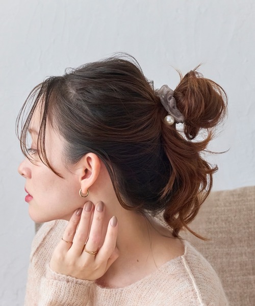 Phoebe（フィービィー）の「パールシュシュヘアブレス（シュシュ・レディース・イエロー/グレー/ブラック・FREE）」の9枚目の写真