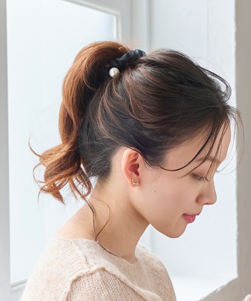 Phoebe（フィービィー）の「パールシュシュヘアブレス（シュシュ・レディース・イエロー/グレー/ブラック・FREE）」の5枚目の写真