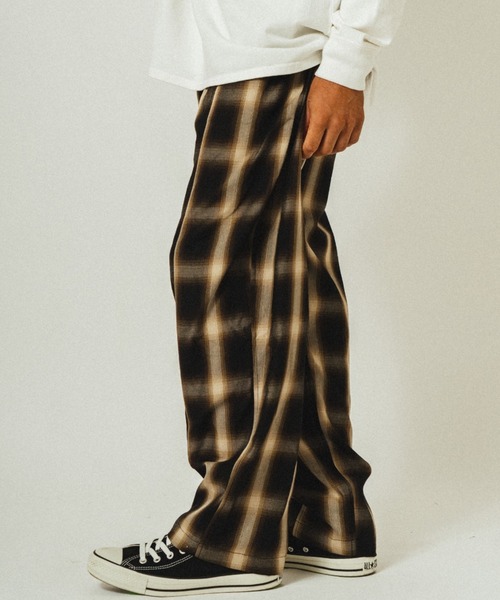 BIG MIKE（ビッグマイク）の「BIG MIKE ビッグマイク/ セットアップ対応 レーヨン混 オンブレチェック ワイドイージーパンツ / 102517600 102517601（その他パンツ・メンズ・ブラウン系その他/ブラック×ホワイト・MEDIUM/LARGE/X-LARGE）」の16枚目の写真