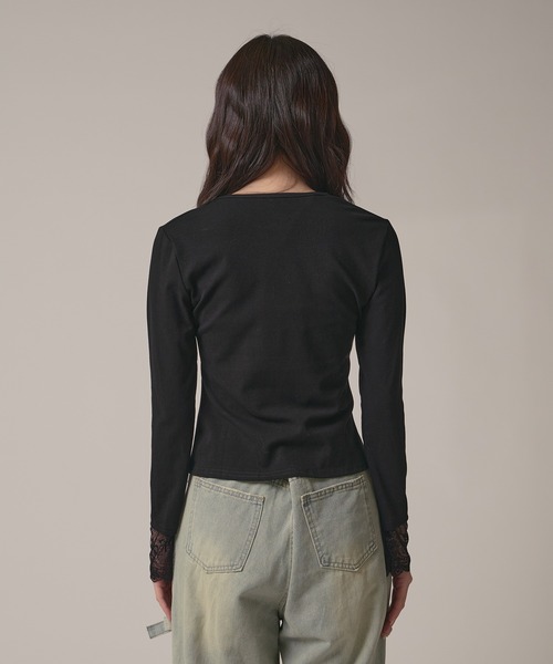 AO2(アオズ)の「▲Cuff Lace Front Gather Tops / 袖口レースフロントギャザートップス(Tシャツ/カットソー・レディース・グレー/ブラック/ホワイト・FREE)」の21枚目の写真