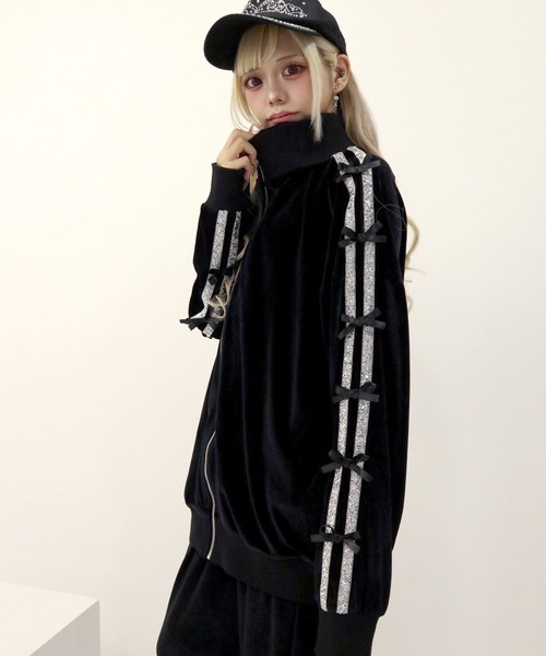 Diable baiser(ディアブルベーゼ)の「ビジューラインベロアジャージパンツ(その他パンツ・レディース・ブラック/ベビーピンク・M-L)」の5枚目の写真