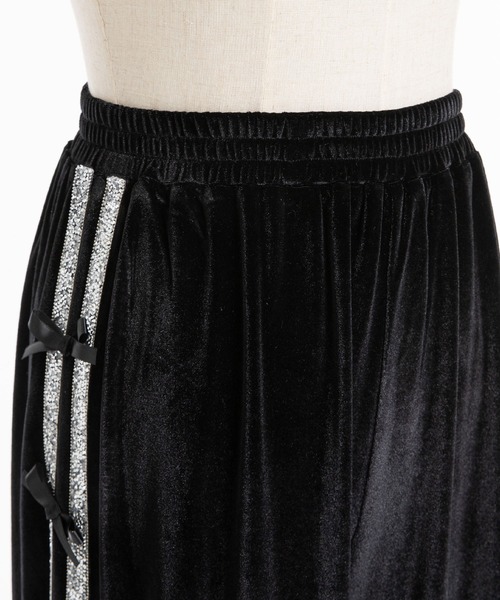 Diable baiser(ディアブルベーゼ)の「ビジューラインベロアジャージパンツ(その他パンツ・レディース・ブラック/ベビーピンク・M-L)」の10枚目の写真