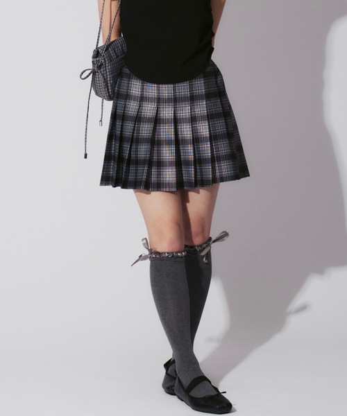 JilLA(ジルア)の「Check Pleated Mini Skirt / チェック柄プリーツミニスカート(スカート・レディース・ブラック/レッド/チェック・FREE)」の20枚目の写真