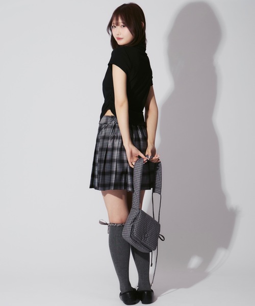 JilLA(ジルア)の「Check Pleated Mini Skirt / チェック柄プリーツミニスカート(スカート・レディース・ブラック/レッド/チェック・FREE)」の17枚目の写真