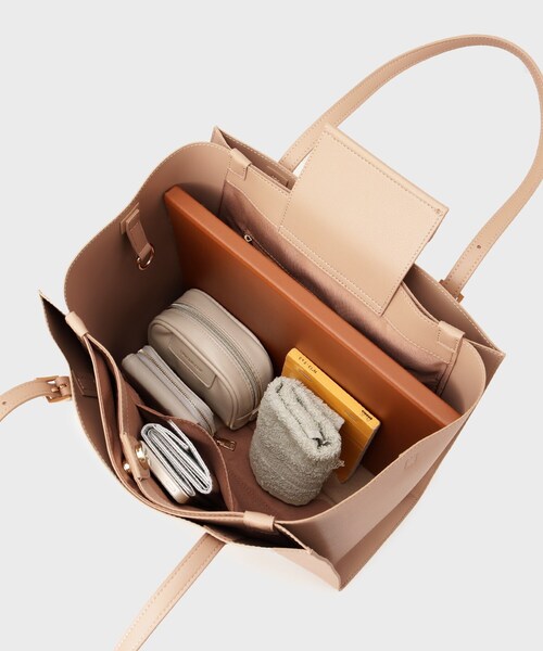 UNTITLED（アンタイトル）の「【A4書類 PC収納可】エフォートレストート（トートバッグ・レディース・ブラック/ライトグレー/ベージュ・99）」の5枚目の写真