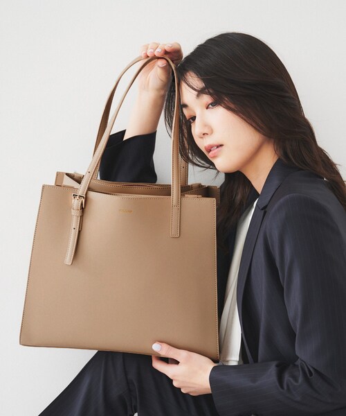 UNTITLED（アンタイトル）の「【A4書類 PC収納可】エフォートレストート（トートバッグ・レディース・ブラック/ライトグレー/ベージュ・99）」の17枚目の写真